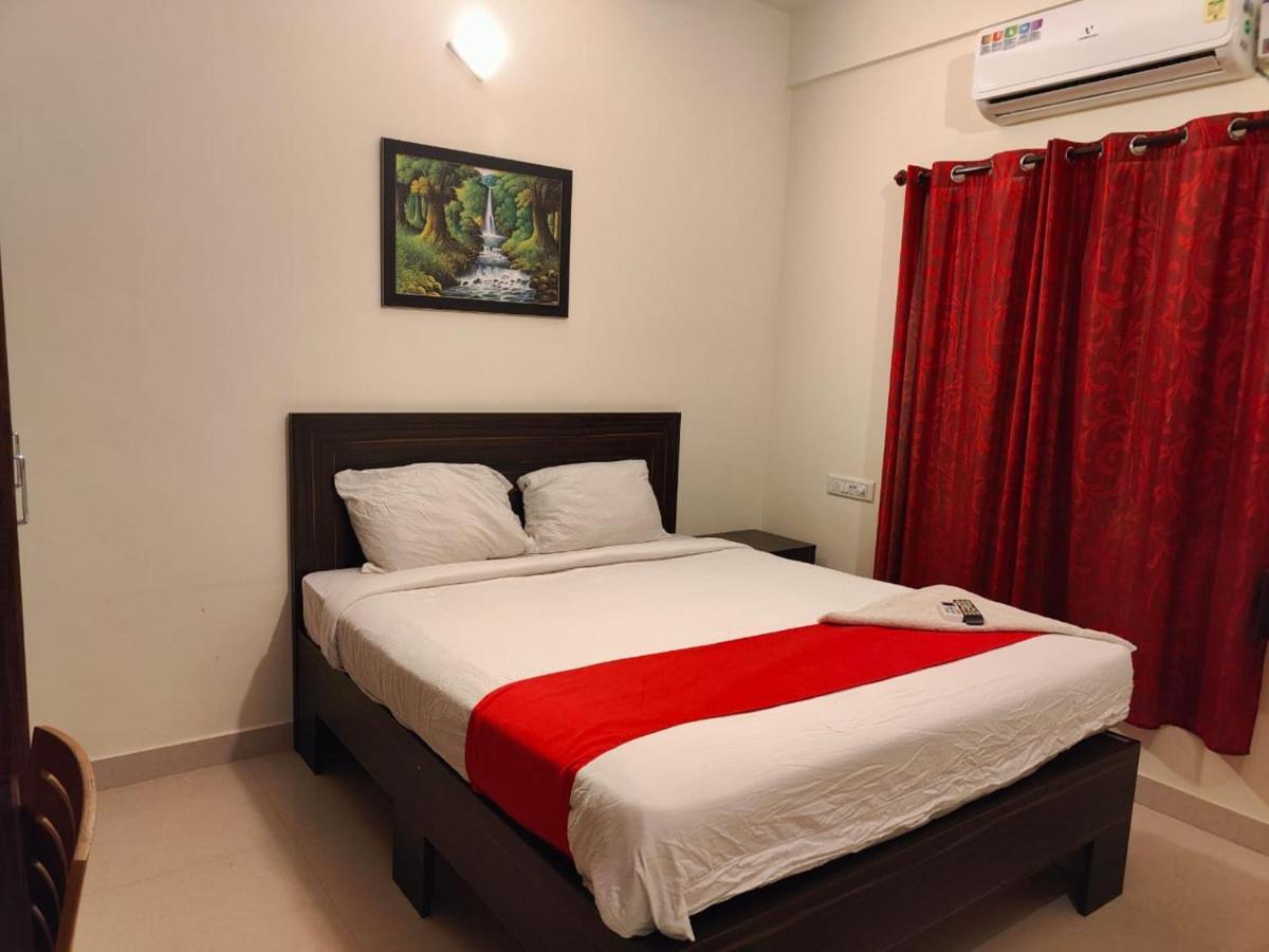 Pristine Inn Manyata Bangalore Exteriör bild